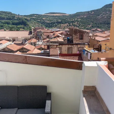 Sardinian Gallery Domus Apartment *